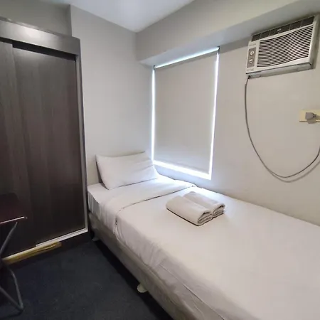 Gilmore Tower Suites By Sms Hospitality Quezon City Exterior photo