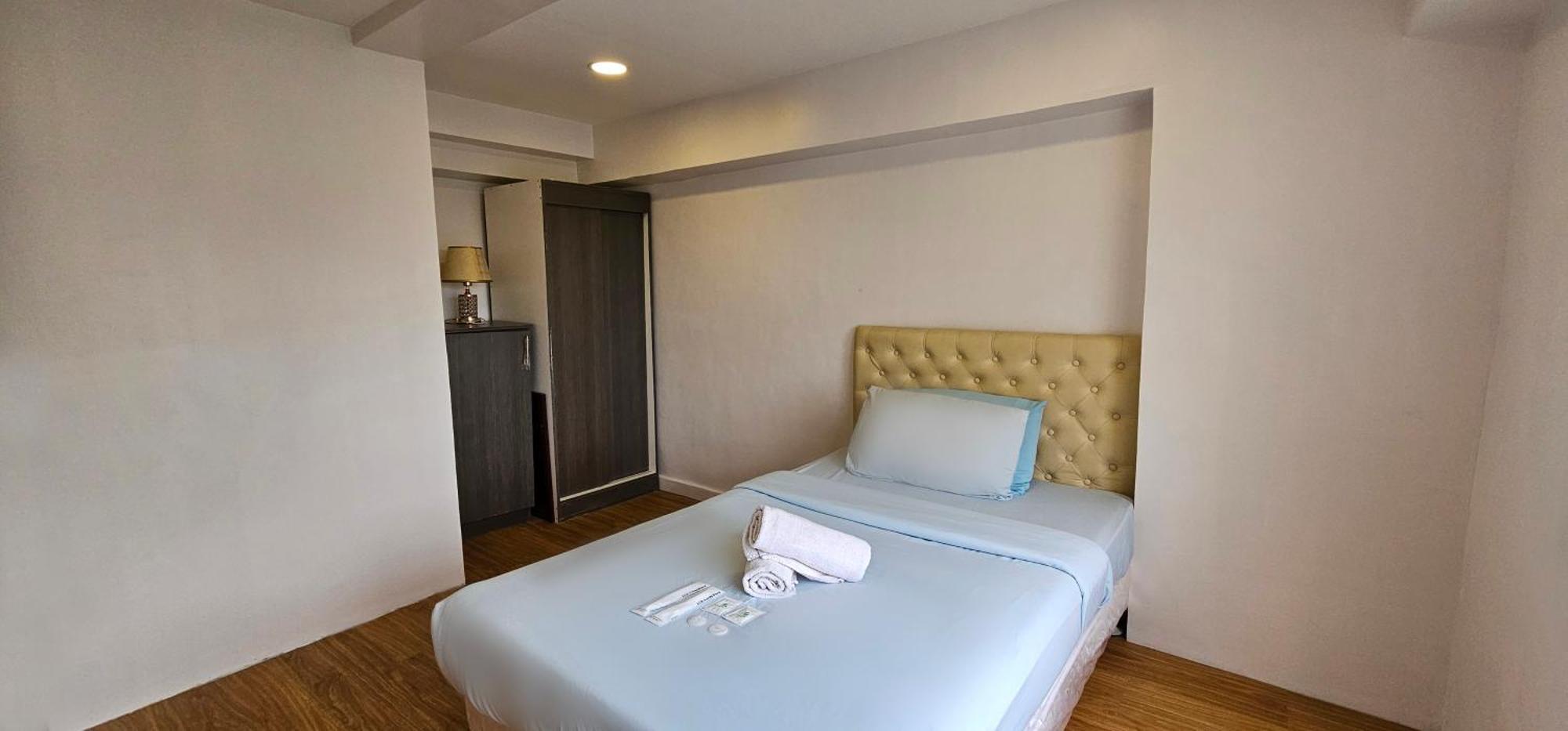 Hotel Gilmore Tower By Sms Hospitality Quezon City