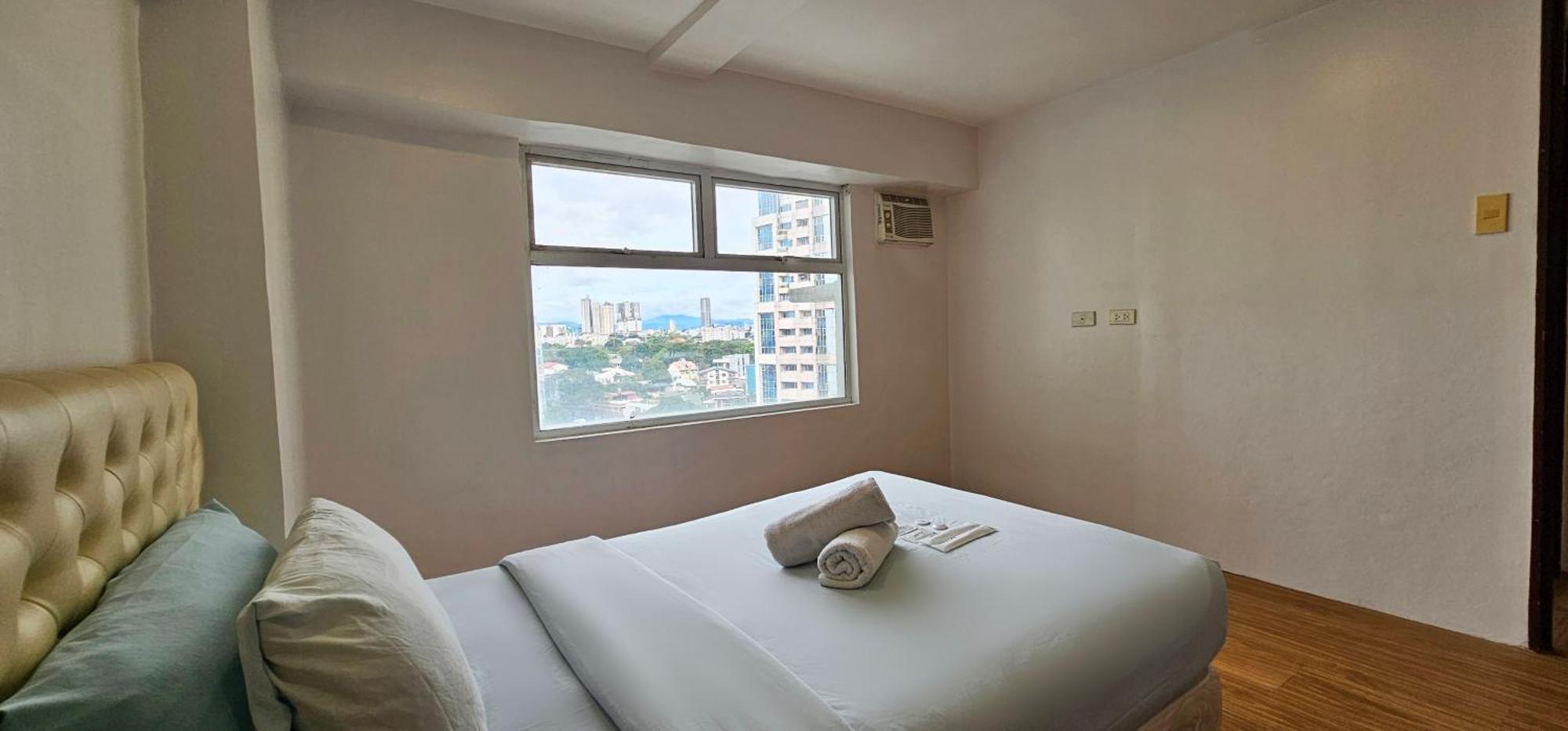 Gilmore Tower By Sms Hospitality 3* Quezon City