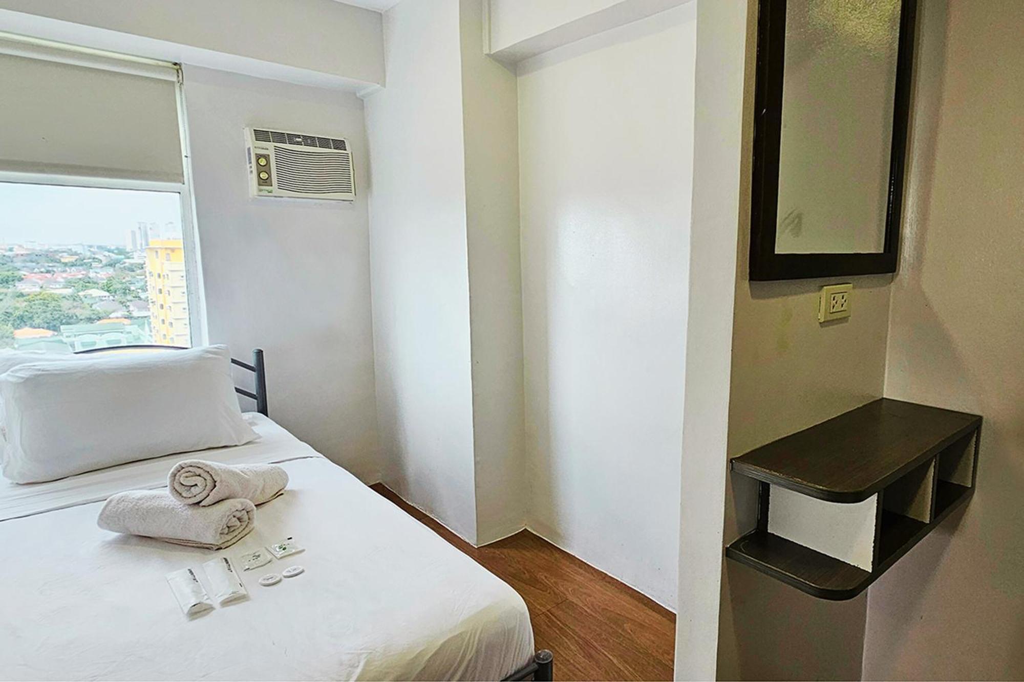 Hotel Gilmore Tower By Sms Hospitality Quezon City